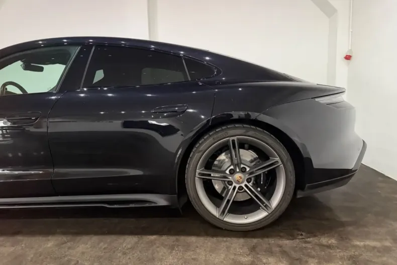 Porsche Taycan din 2021 cu 56.000 km - oferta POR183614 - foto 6