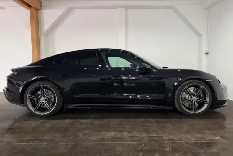 Porsche Taycan din 2021 cu 56.000 km - oferta POR183614 - foto 10