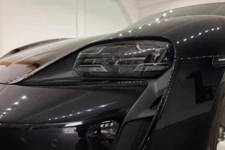 Porsche Taycan din 2021 cu 56.000 km - oferta POR183614 - foto 15