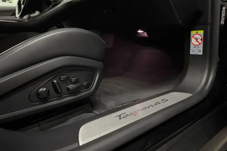 Porsche Taycan din 2021 cu 56.000 km - oferta POR183614 - foto 27