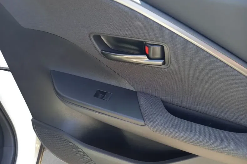 Toyota C-HR din 2025 cu 18.200 km - oferta TOY183617 - foto 18