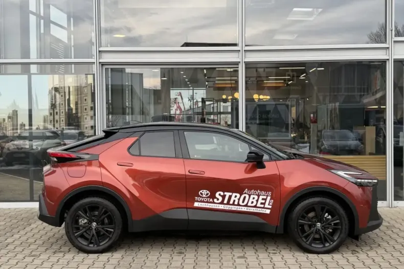 Toyota C-HR din 2025 cu 4.567 km - oferta TOY183618 - foto 4