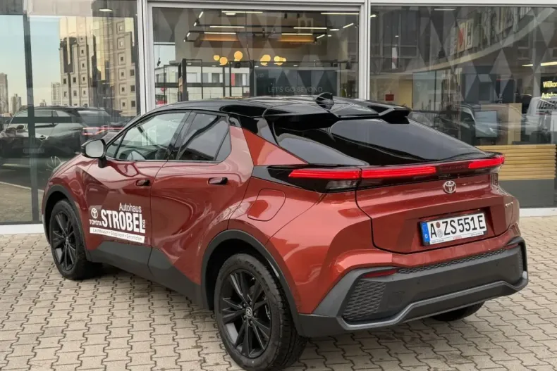Toyota C-HR din 2025 cu 4.567 km - oferta TOY183618 - foto 6