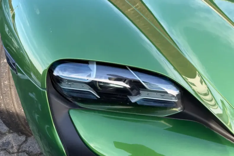 Porsche Taycan din 2023 cu 79.999 km - oferta POR183622 - foto 8