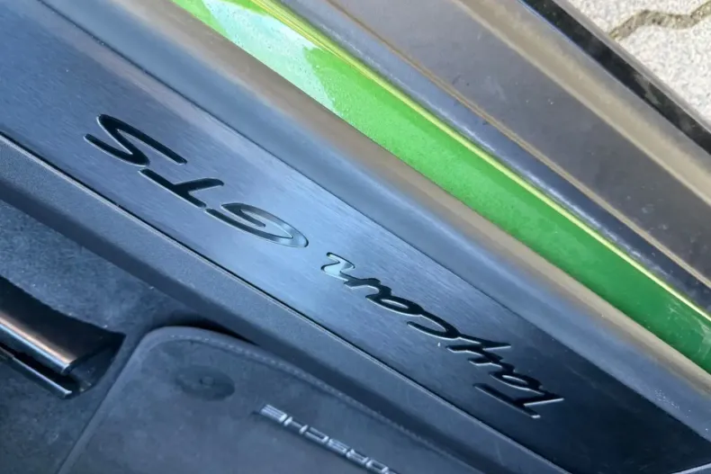 Porsche Taycan din 2023 cu 79.999 km - oferta POR183622 - foto 17