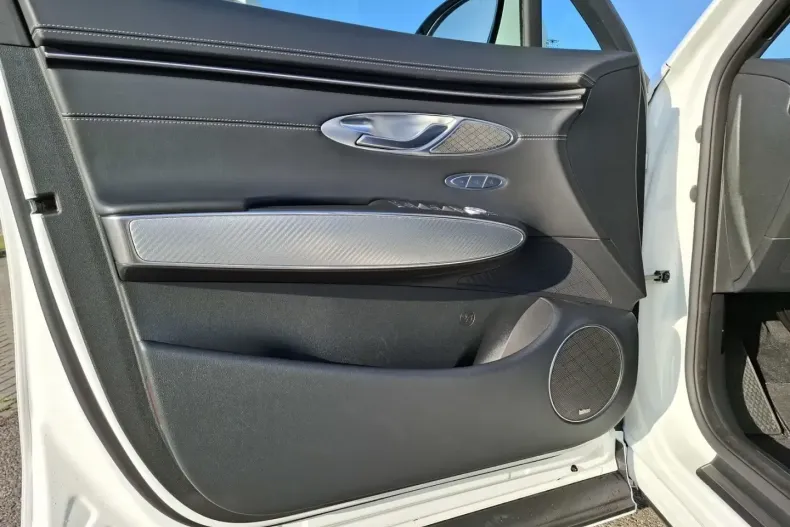 Genesis GV70 din 2024 cu 6.326 km - oferta GEN183628 - foto 35