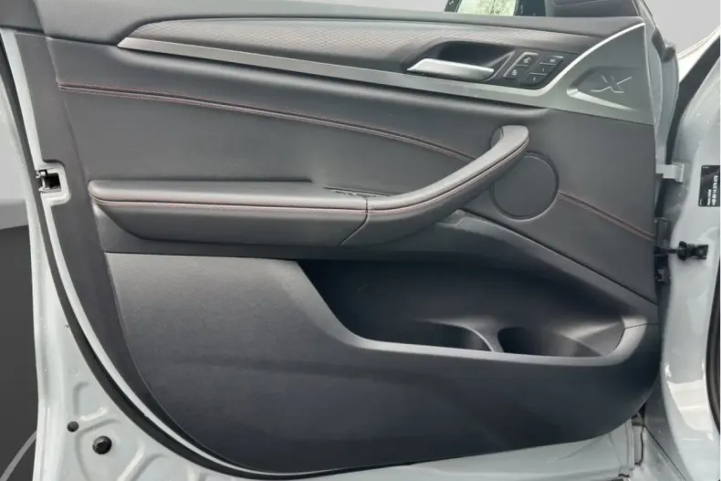 BMW X4 M40 (Seria X) din 2025 cu 18.991 km - oferta BMW183637 - foto 11