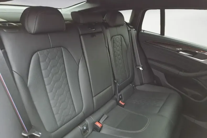 BMW X4 M (Seria X) din 2023 cu 40.010 km - oferta BMW183655 - foto 9