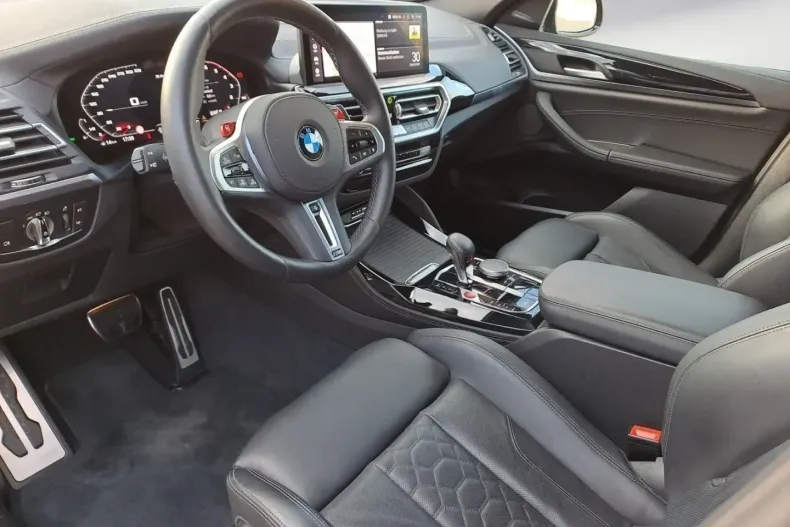 BMW X4 M (Seria X) din 2024 cu 17.900 km - oferta BMW183656 - foto 8