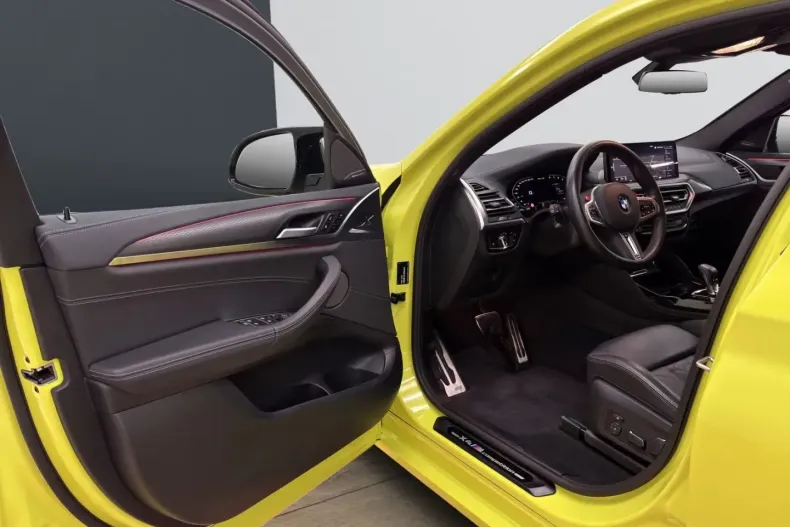 BMW X4 M (Seria X) din 2024 cu 12.300 km - oferta BMW183659 - foto 2