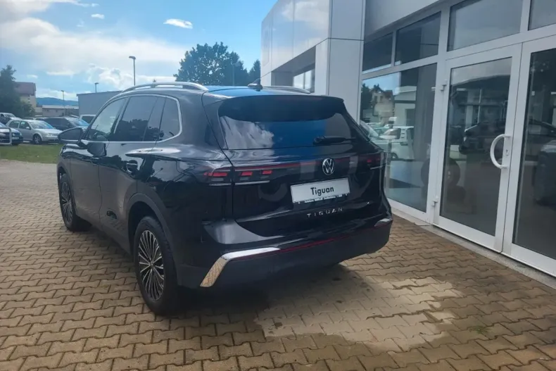 Volkswagen Tiguan din 2025 cu 1.360 km - oferta VOL183664 - foto 6