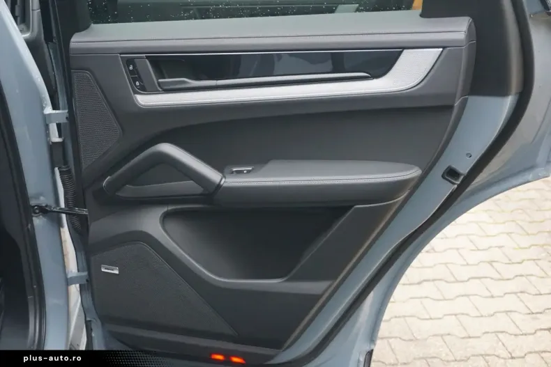 Porsche Cayenne din 2024 cu 31.374 km - oferta POR183678 - foto 28