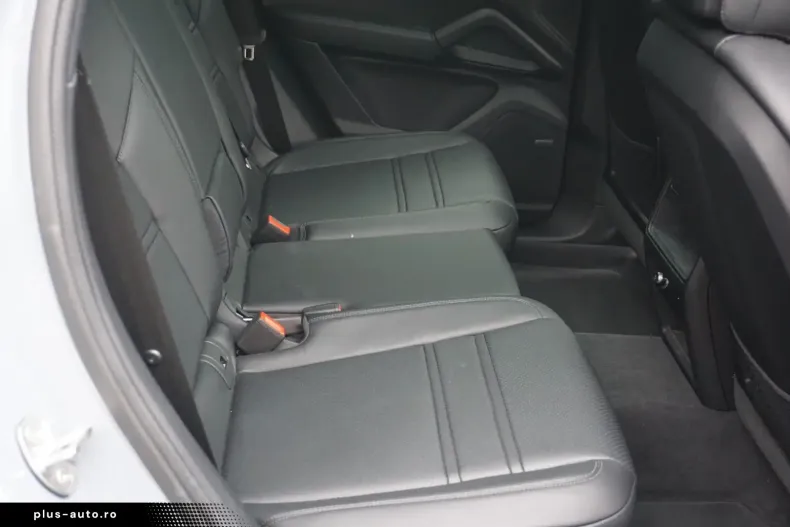 Porsche Cayenne din 2024 cu 31.374 km - oferta POR183678 - foto 29