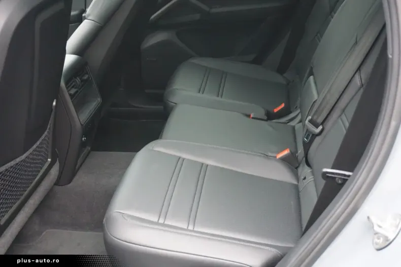 Porsche Cayenne din 2024 cu 31.374 km - oferta POR183678 - foto 35