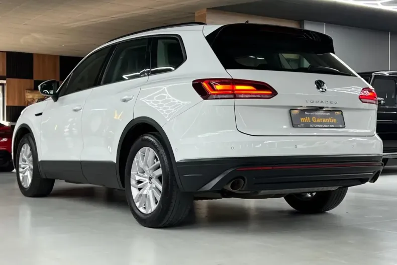 Volkswagen Touareg din 2022 cu 89.000 km - oferta VOL183680 - foto 6