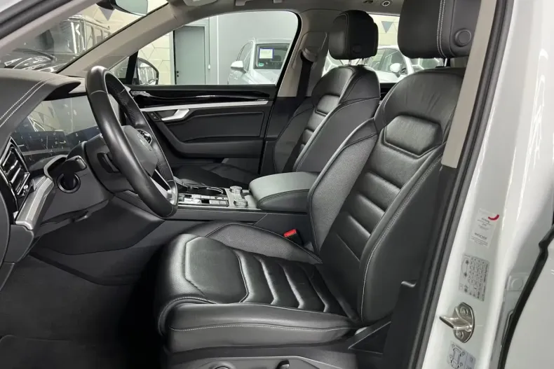 Volkswagen Touareg din 2022 cu 89.000 km - oferta VOL183680 - foto 9