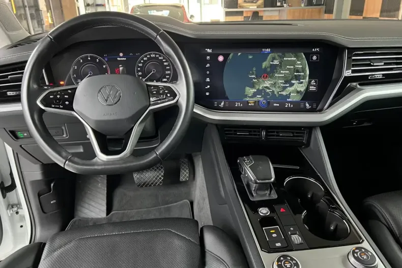 Volkswagen Touareg din 2022 cu 89.000 km - oferta VOL183680 - foto 13