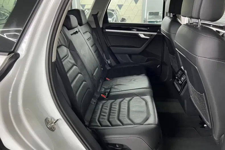 Volkswagen Touareg din 2022 cu 89.000 km - oferta VOL183680 - foto 20