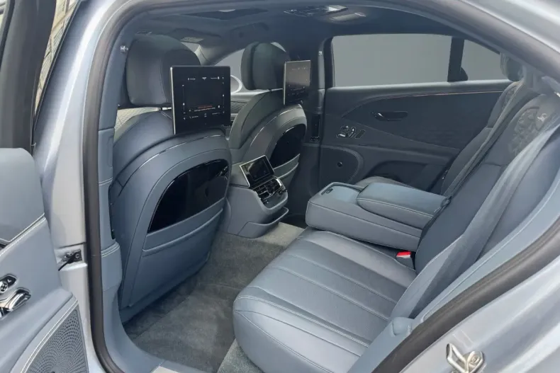 Bentley Flying Spur din 2024 cu 8.700 km - oferta BEN183681 - foto 13