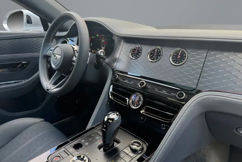 Bentley Flying Spur din 2024 cu 8.700 km - oferta BEN183681 - foto 19