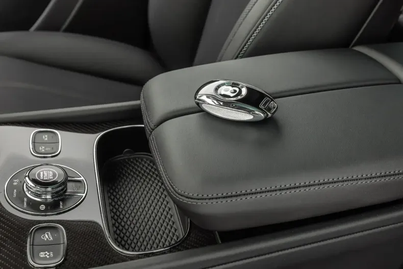 Bentley Bentayga din 2025 cu 17.600 km - oferta BEN183683 - foto 15