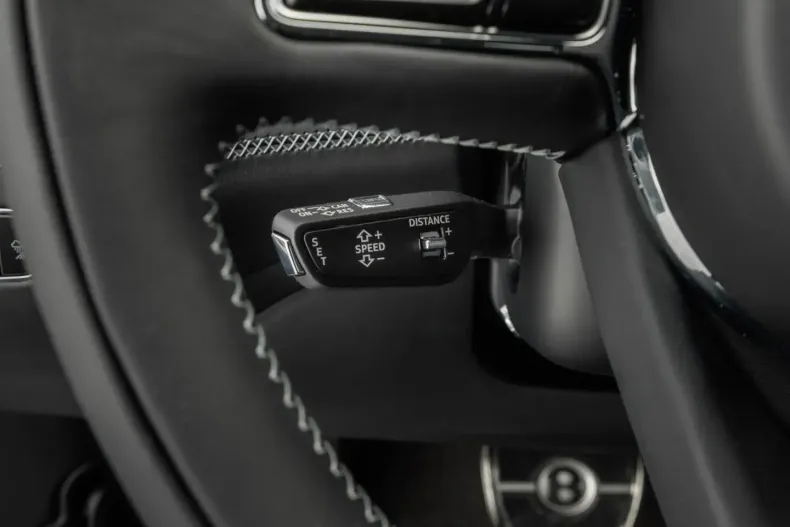 Bentley Bentayga din 2025 cu 17.600 km - oferta BEN183683 - foto 18