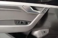 Volkswagen Touareg din 2022 cu 66.761 km - oferta VOL183684 - foto 8