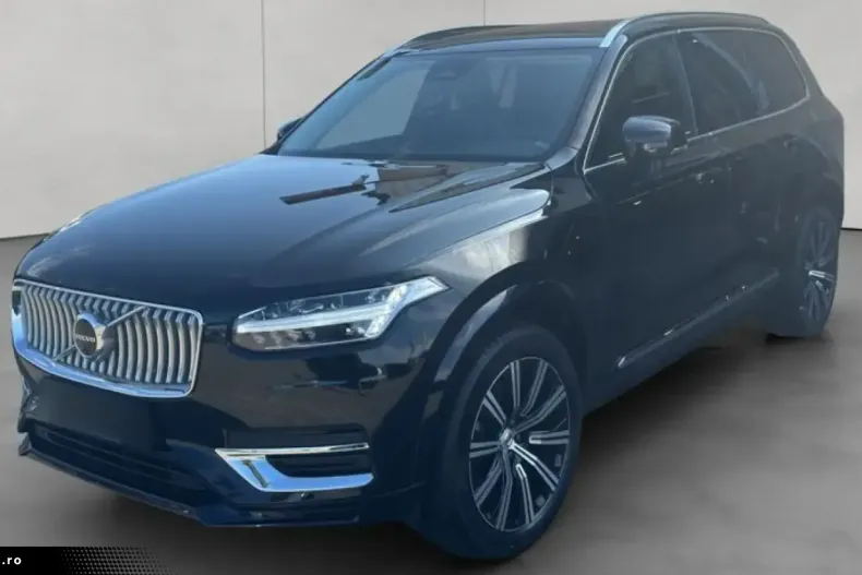 Volvo XC90 din 2024 cu 29.846 km - oferta VOL183685 - foto 1
