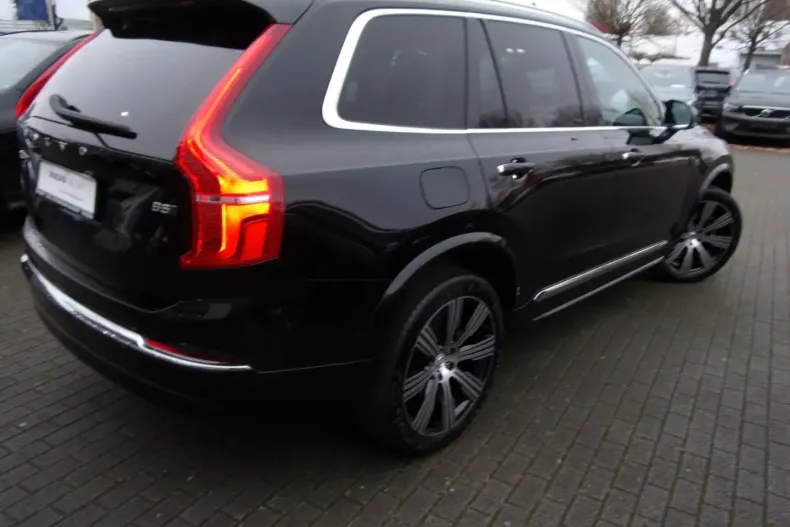 Volvo XC90 din 2022 cu 39.800 km - oferta VOL183687 - foto 8