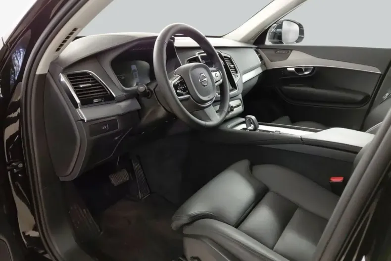 Volvo XC90 din 2024 cu 32.263 km - oferta VOL183689 - foto 9