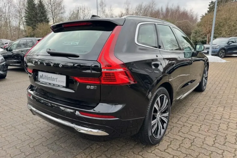 Volvo XC60 din 2023 cu 44.900 km - oferta VOL183693 - foto 3