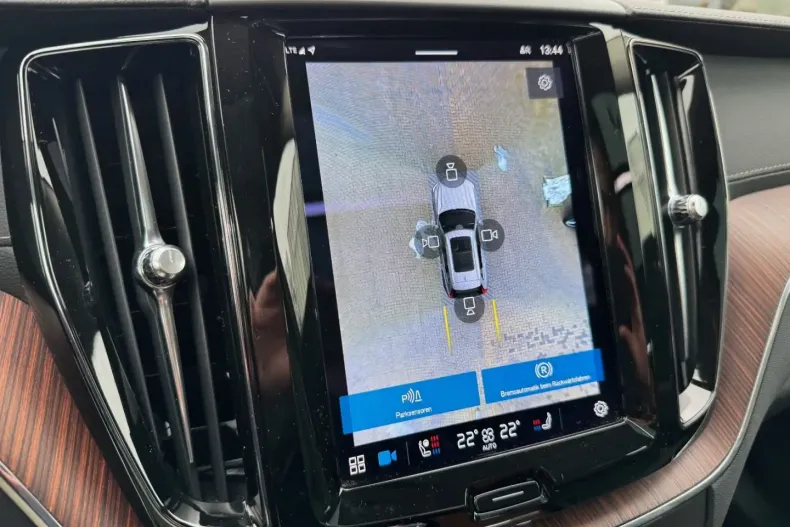 Volvo XC60 din 2023 cu 44.900 km - oferta VOL183693 - foto 16