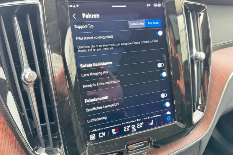 Volvo XC60 din 2023 cu 44.900 km - oferta VOL183693 - foto 20