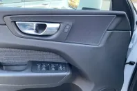 Volvo XC60 din 2021 cu 30.950 km - oferta VOL183697 - foto 9