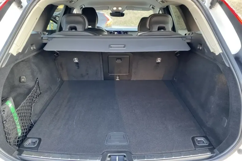 Volvo XC60 din 2021 cu 30.950 km - oferta VOL183697 - foto 16