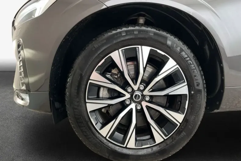 Volvo XC60 din 2024 cu 35.410 km - oferta VOL183703 - foto 7