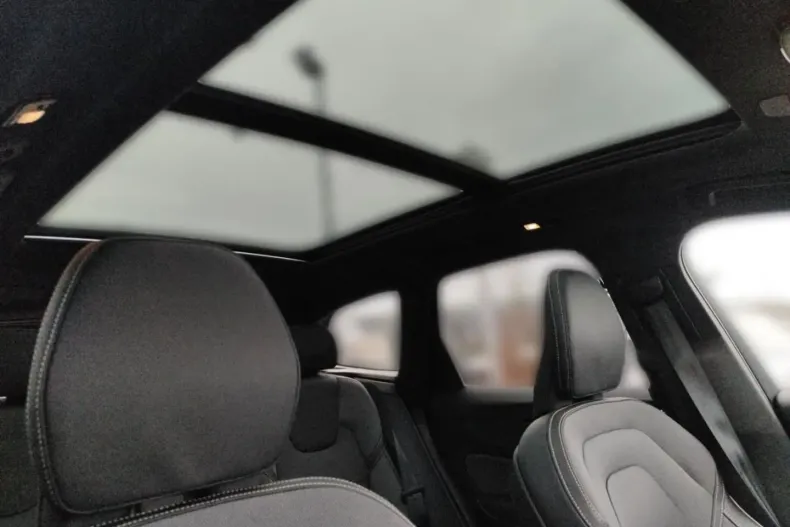 Volvo XC60 din 2023 cu 43.600 km - oferta VOL183705 - foto 23