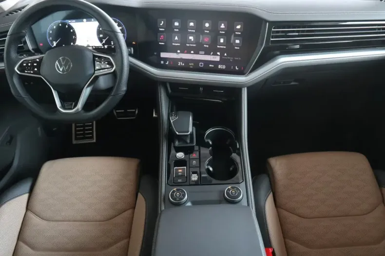 Volkswagen Touareg din 2024 cu 70.800 km - oferta VOL183707 - foto 13