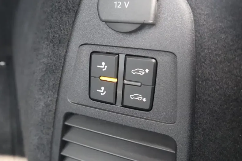 Volkswagen Touareg din 2024 cu 70.800 km - oferta VOL183707 - foto 16