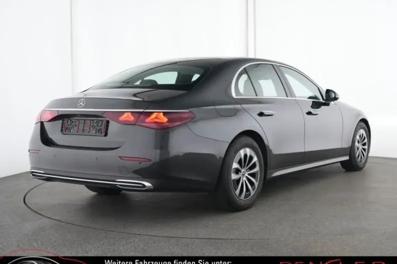 Mercedes-Benz E 200 (Clasa E) din 2024 cu 24.233 km - oferta MER183708 - foto 2