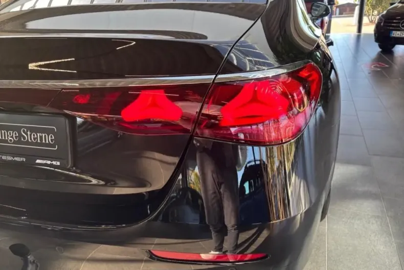 Mercedes-Benz E 200 (Clasa E) din 2024 cu 15.047 km - oferta MER183709 - foto 10