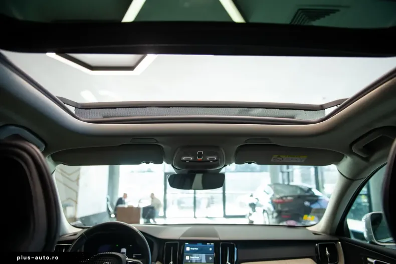 Volvo XC60 din 2021 cu 99.806 km - oferta VOL183718 - foto 26
