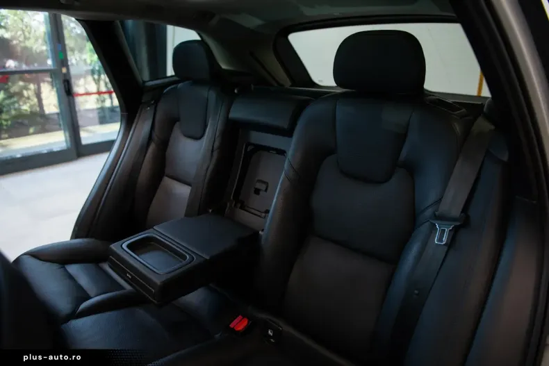 Volvo XC60 din 2021 cu 99.806 km - oferta VOL183718 - foto 28