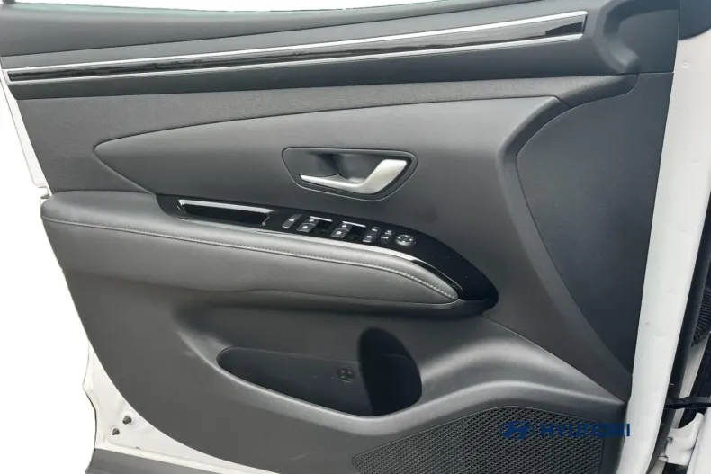 Hyundai TUCSON din 2024 cu 33.120 km - oferta HYU183725 - foto 8