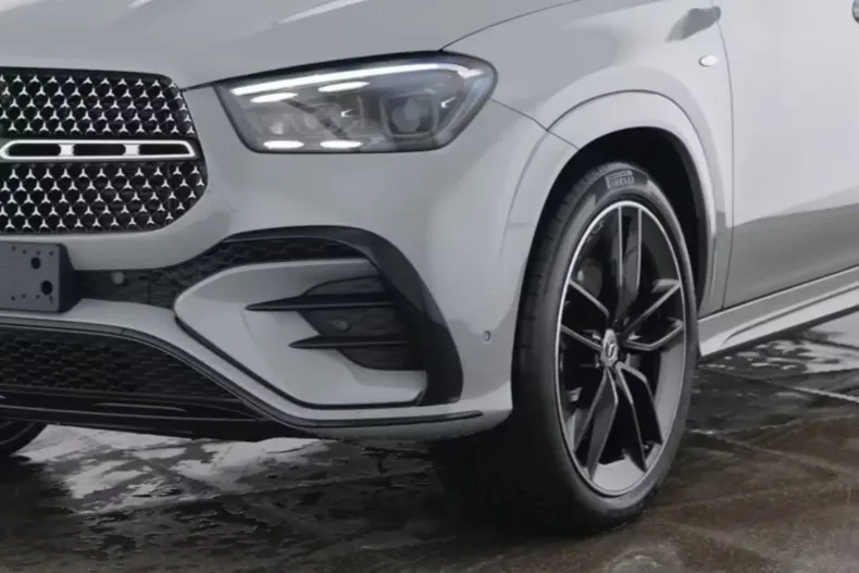 Mercedes-Benz GLE 350 (Clasa GLE) din 2025 cu 24.000 km - oferta MER183730 - foto 4