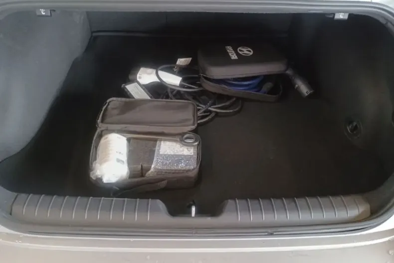 Hyundai IONIQ 6 din 2024 cu 27.600 km - oferta HYU183731 - foto 6