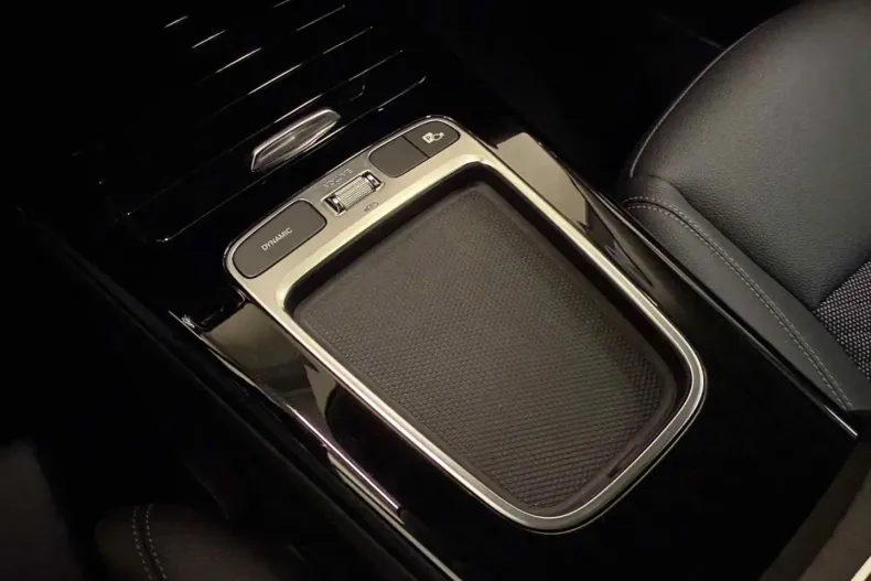 Mercedes-Benz A 180 (Clasa A) din 2024 cu 9.769 km - oferta MER183733 - foto 16