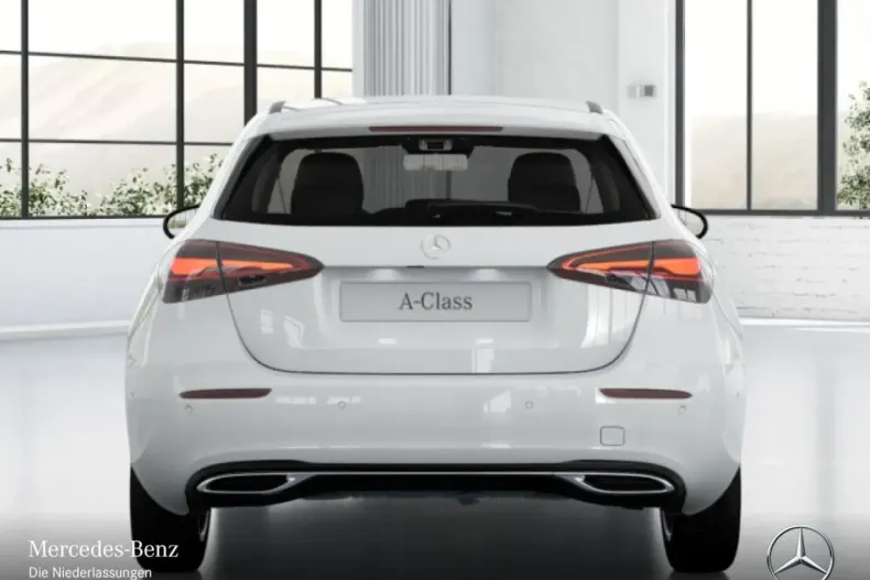 Mercedes-Benz A 180 (Clasa A) din 2024 cu 9.232 km - oferta MER183735 - foto 6