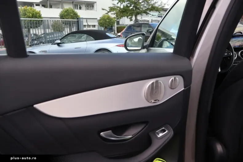 Mercedes-Benz GLC 300 (Clasa GLC) din 2021 cu 99.800 km - oferta MER183747 - foto 17