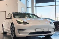 Tesla Model 3 din 2022 cu 64.505 km - oferta TES183749 - foto 3